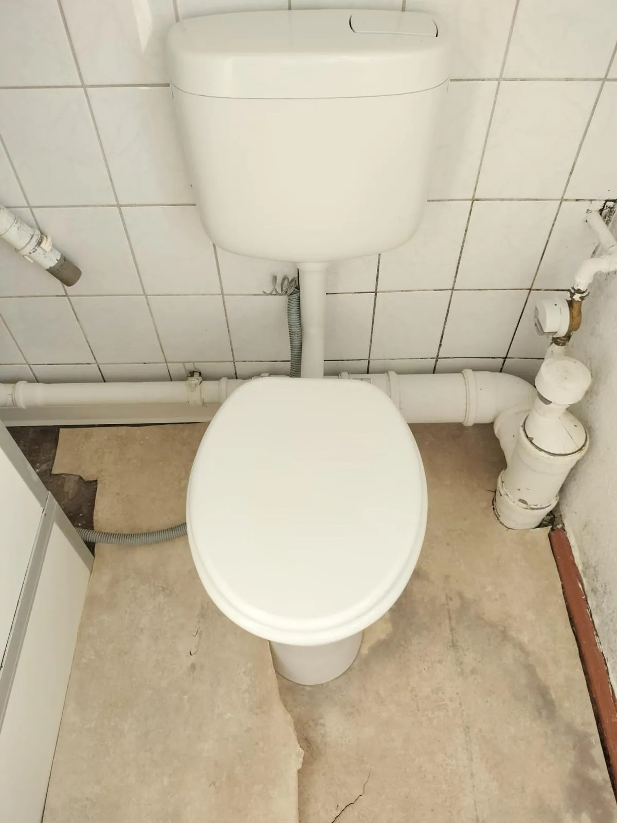 Sanitärbereich nach abgeschlossenen Arbeiten
